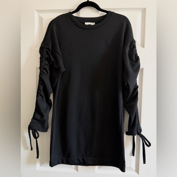 Lush Dresses & Skirts - Lush Black Ruched Sleeve Sweatshirt Dress